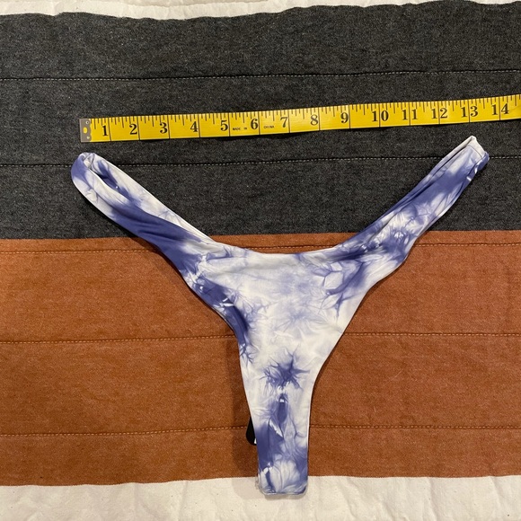 DIPPIN' DAISY'S Baja Tie Dye Bikini-top S bottom L - Picture 11 of 14